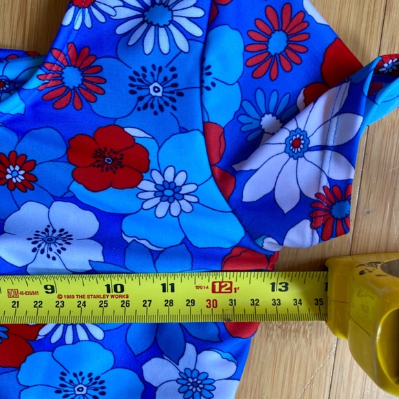 Cat & Jack Girls Swimsuit 10 12 NEW Short Sleeve Bow Back Red White Blue Flowers - Picture 10 of 14